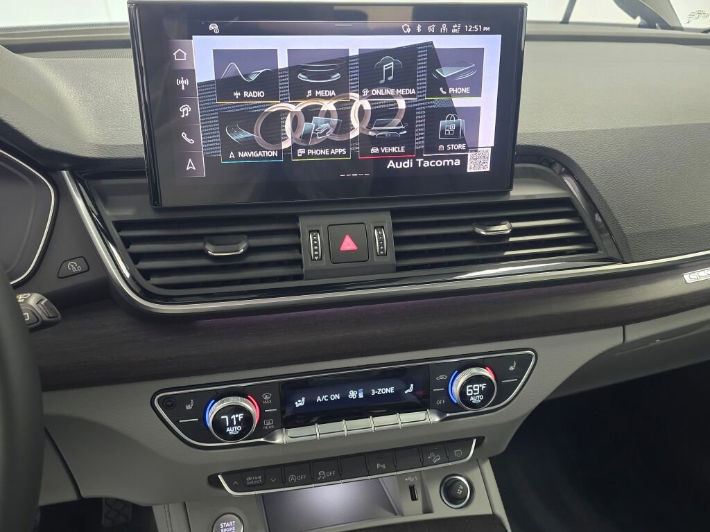 Certified 2025 Audi Q5 2.0T Premium Plus w/ Premium Plus Package image 15