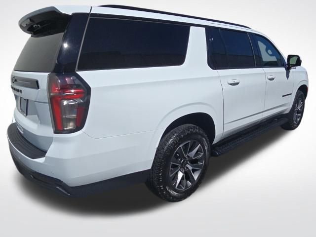 Used 2024 Chevrolet Suburban Z71 w/ Luxury Package image 7