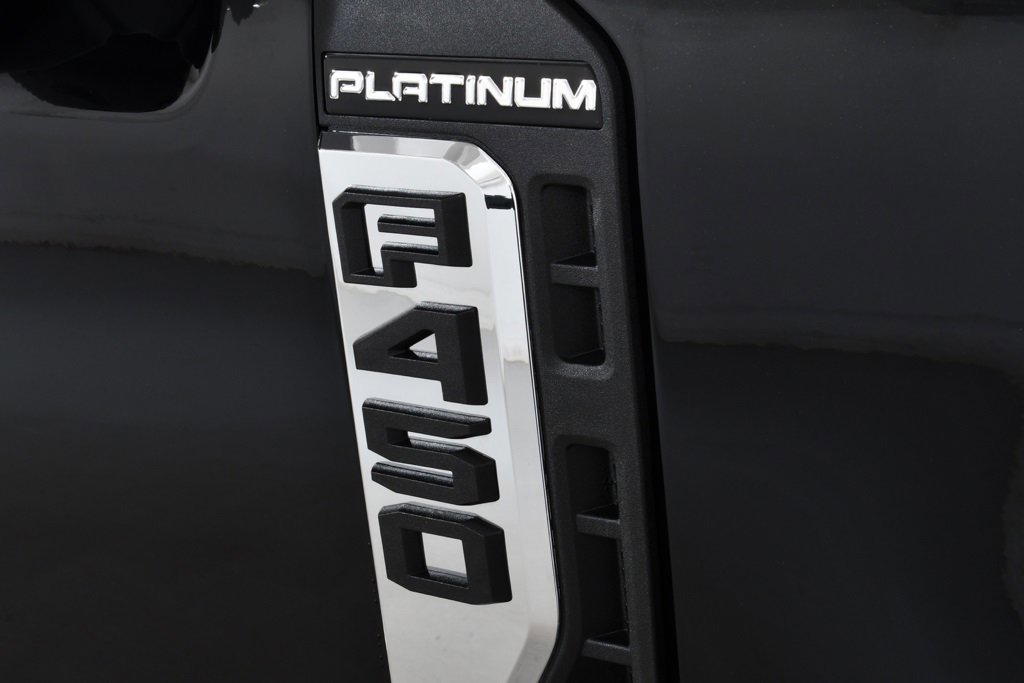 New 2026 Ford F450 Platinum w/ Platinum Plus Package image 21