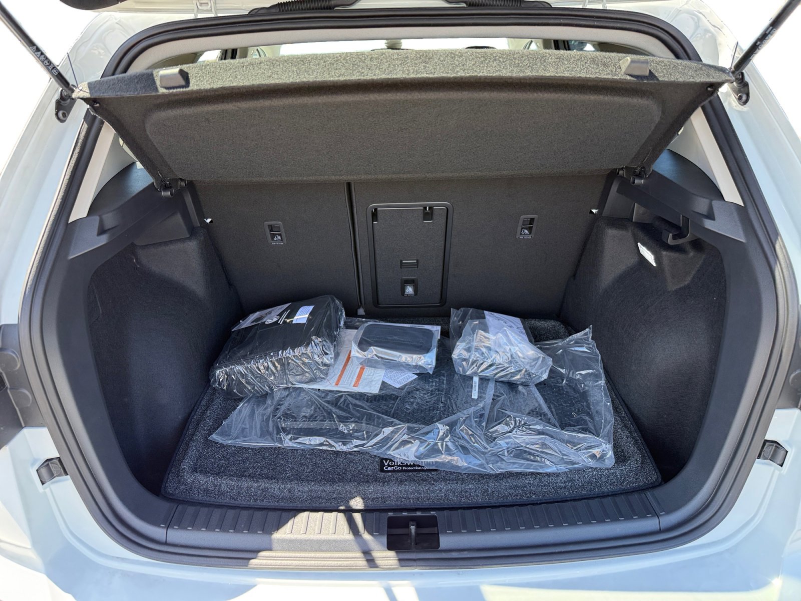 New 2026 Volkswagen Taos SE AWD/4WD image 17