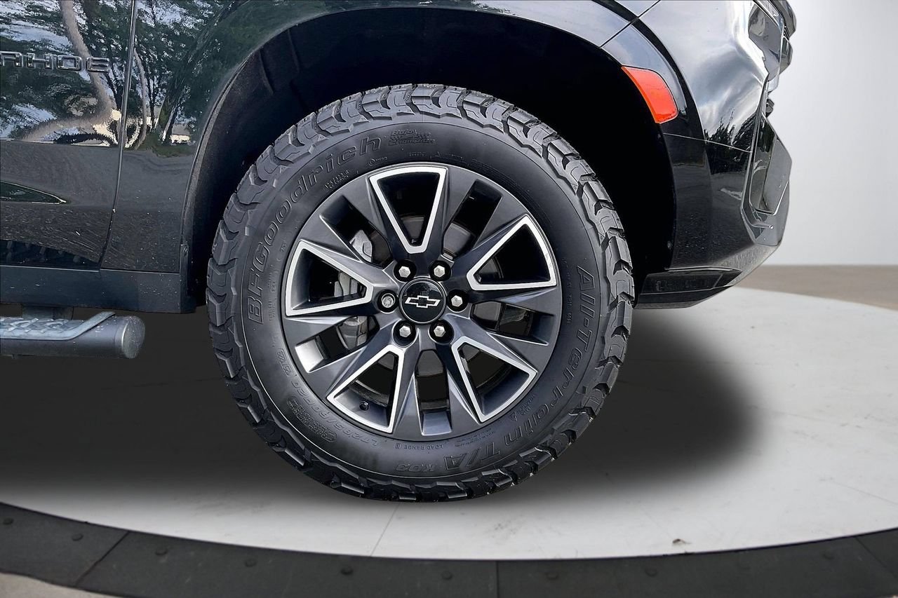 Used 2021 Chevrolet Tahoe Z71 w/ Z71 Off-Road Package AWD/4WD image 36