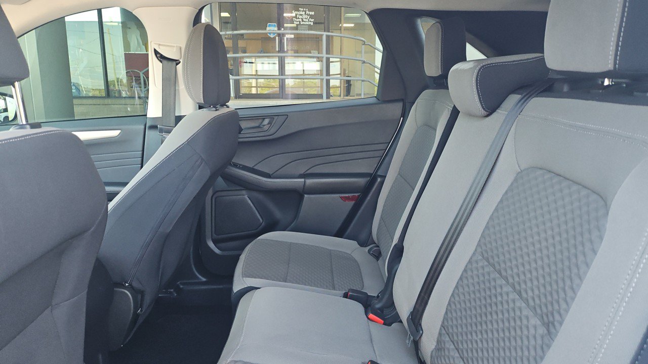 Used 2022 Ford Escape SE FWD image 13