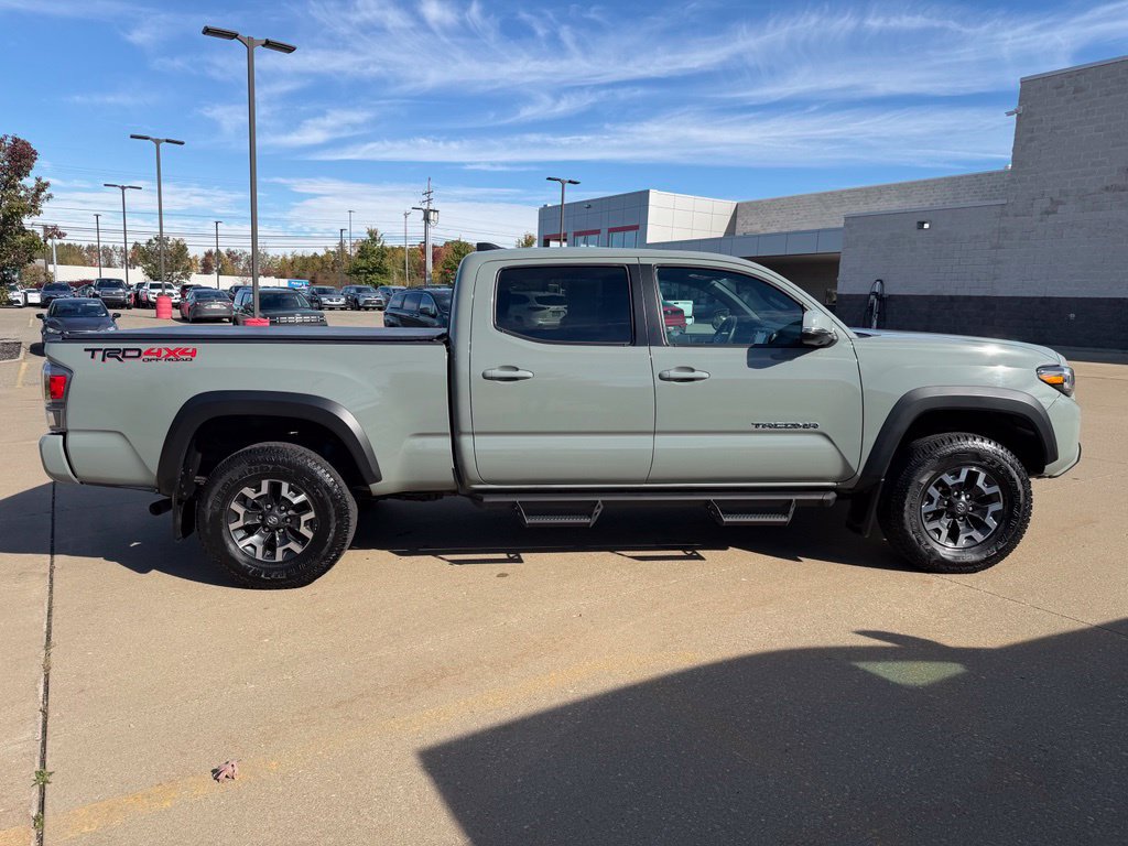 Certified 2023 Toyota Tacoma TRD Off-Road w/ TRD Premium Off Road Package AWD/4WD image 6