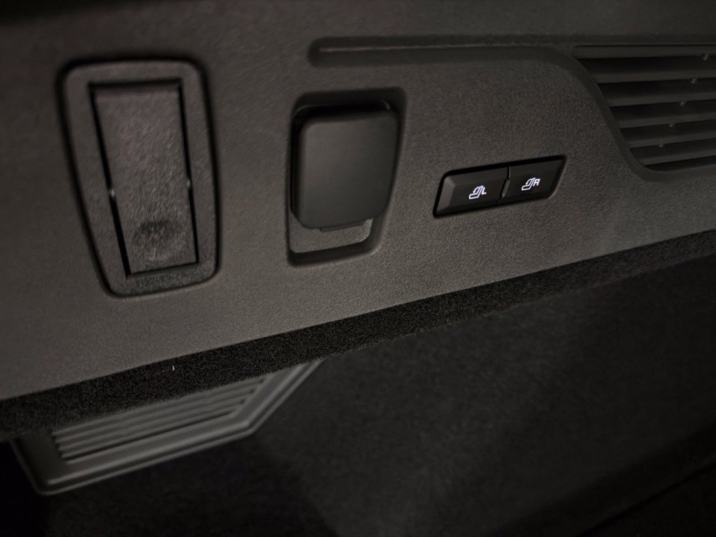 New 2026 Lincoln Nautilus Reserve AWD/4WD image 40