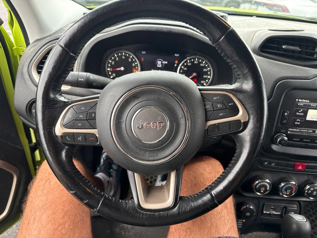 Used 2017 Jeep Renegade Latitude AWD/4WD image 20