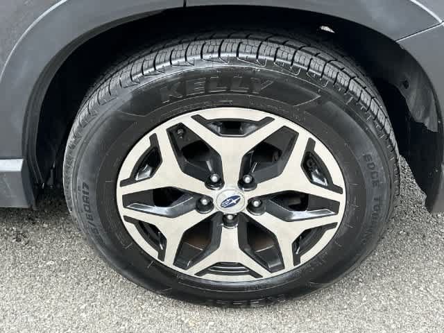 Used 2024 Subaru Forester Premium AWD/4WD image 5