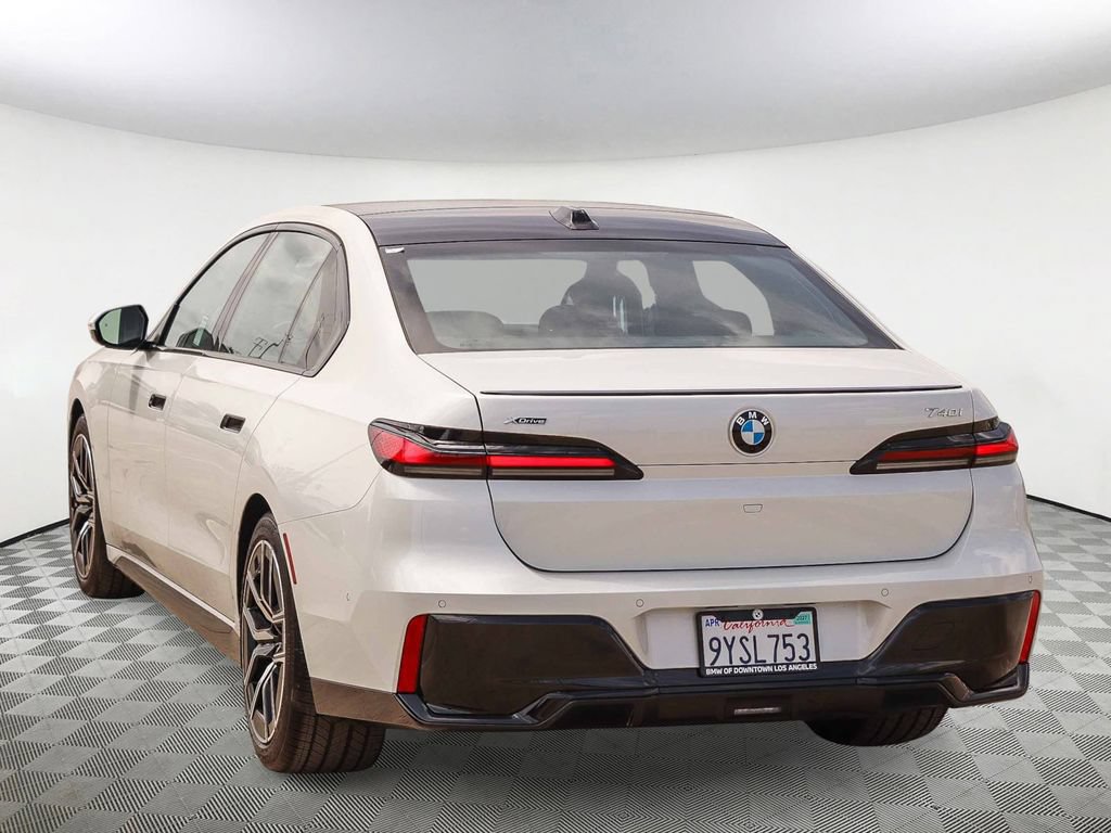 Used 2026 BMW 740i xDrive AWD/4WD image 8