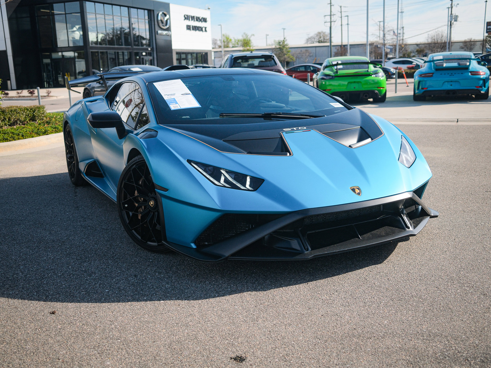 Used 2022 Lamborghini Huracan STO image 2