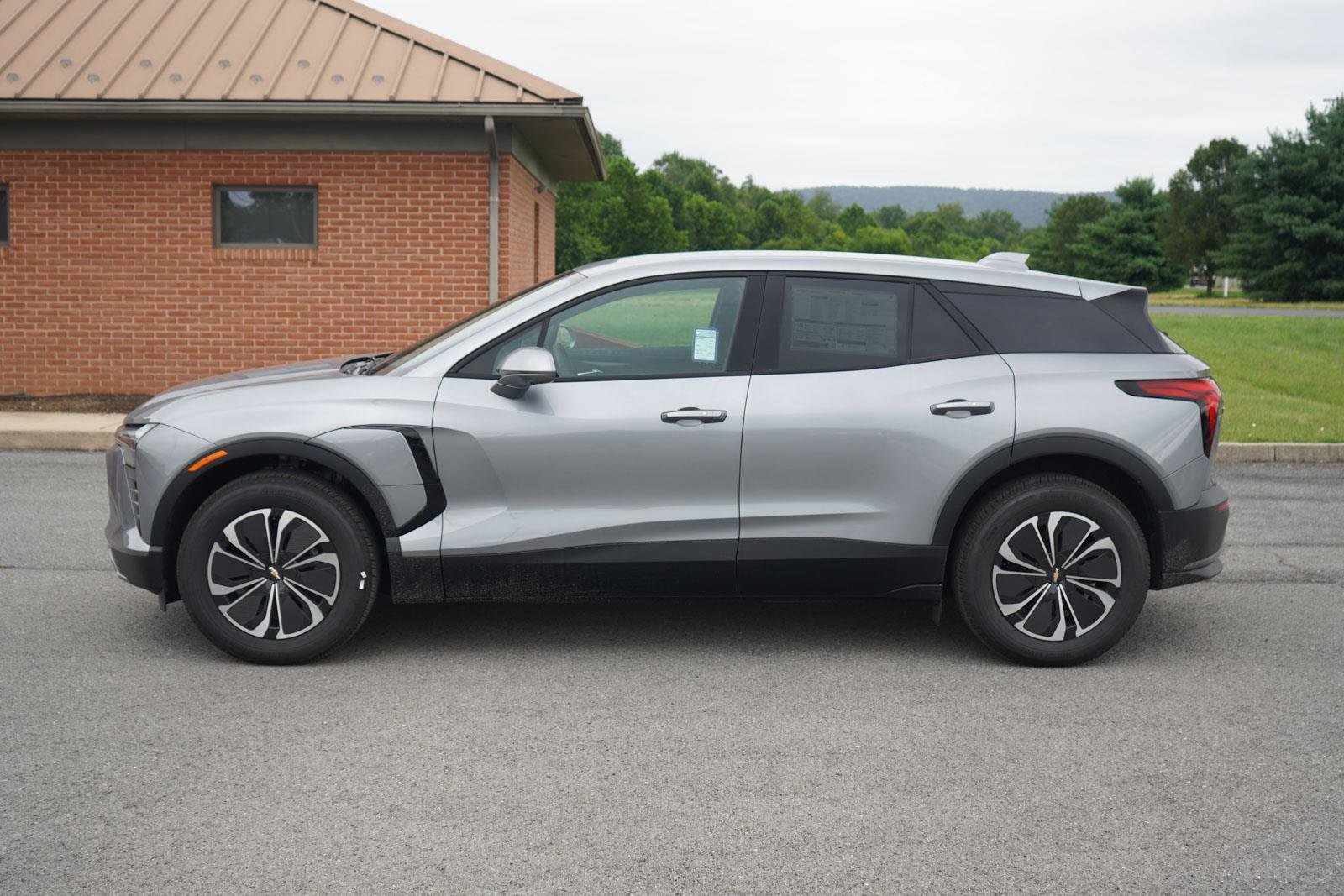 New 2025 Chevrolet Blazer EV LT FWD image 7