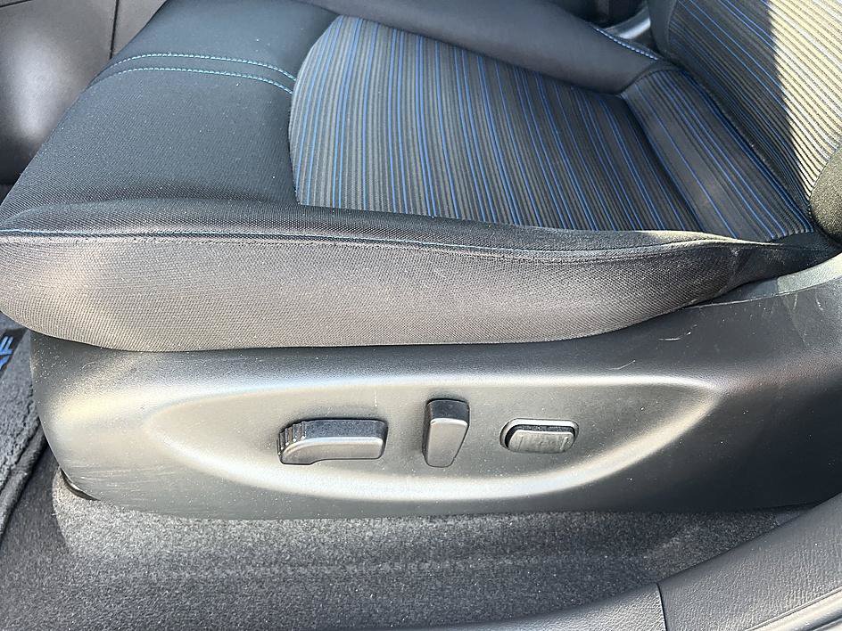 Certified 2025 Nissan Leaf SV Plus FWD image 21