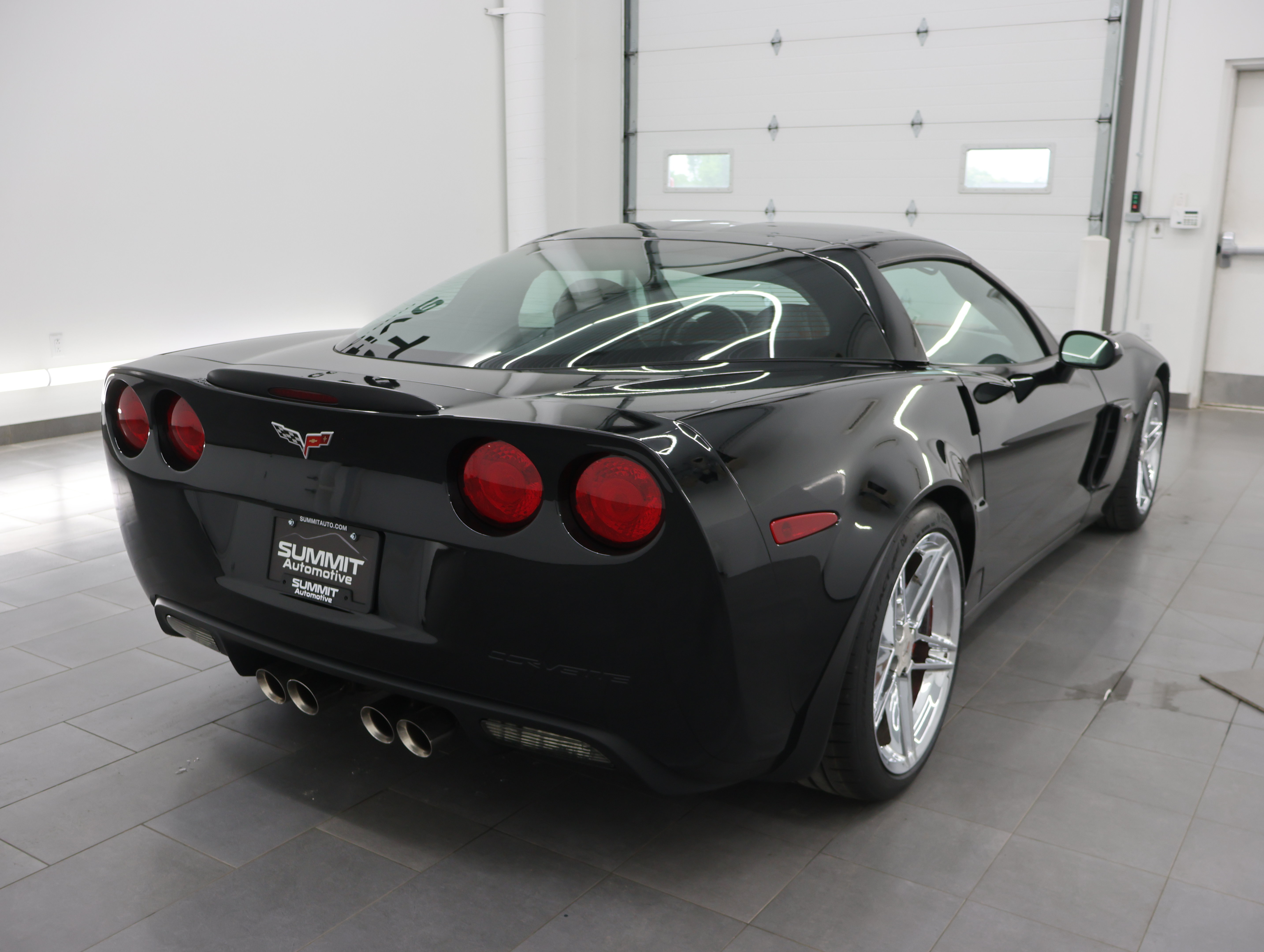 Used 2007 Chevrolet Corvette Z06 w/ Preferred Equipment Group RWD image 5