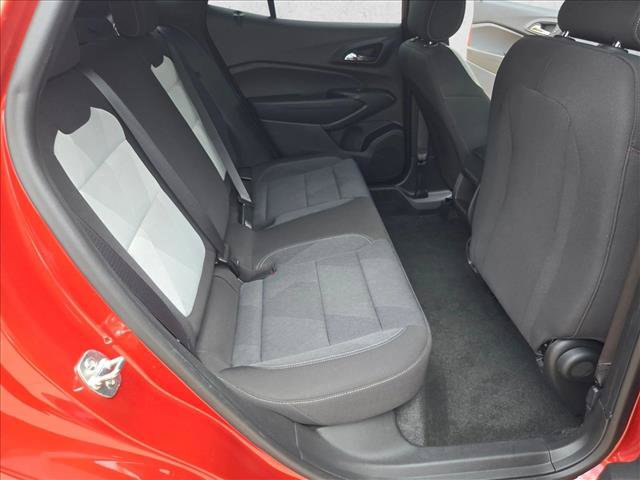 Used 2024 Chevrolet Trax RS w/ Driver Confidence Package FWD image 20