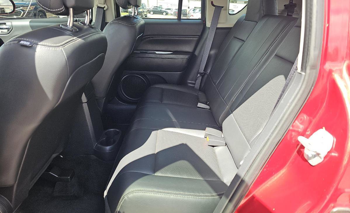 Used 2016 Jeep Compass High Altitude image 11