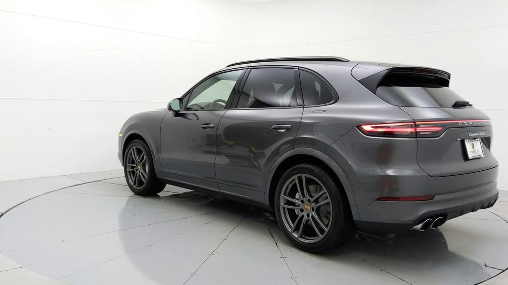Certified 2023 Porsche Cayenne Turbo AWD/4WD image 6