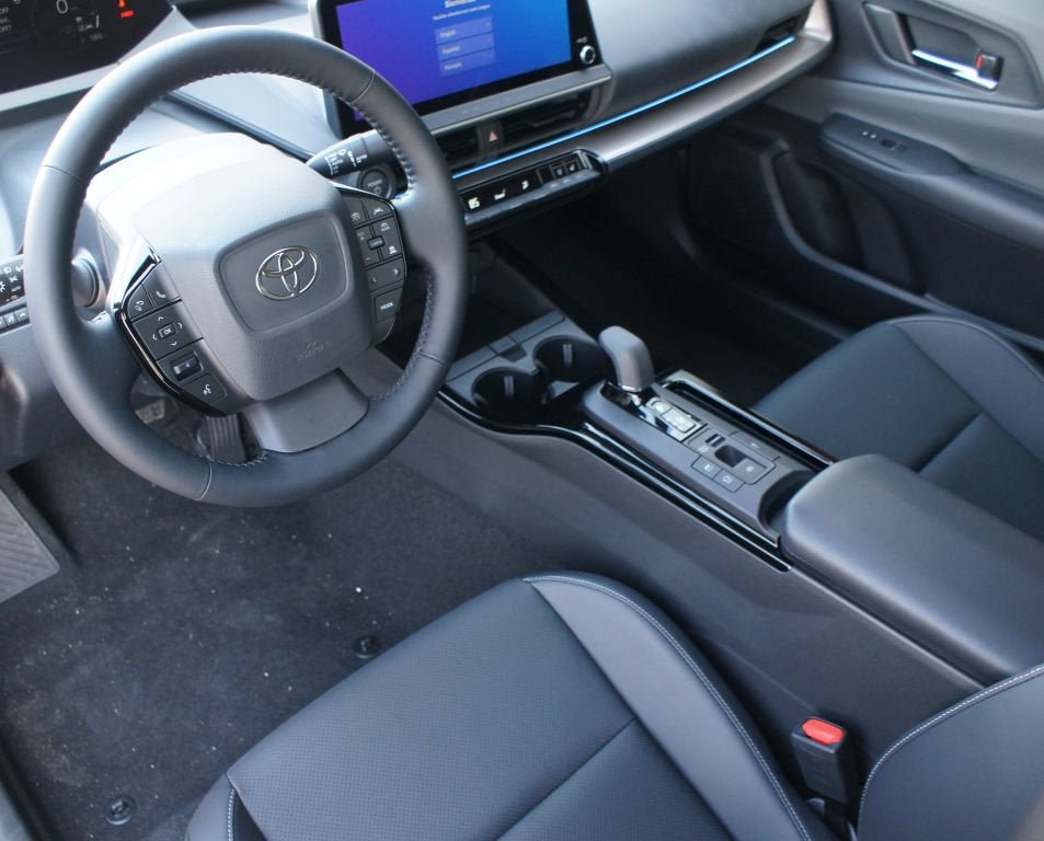 Used 2026 Toyota Prius Limited w/ Limited Premium Package FWD image 13