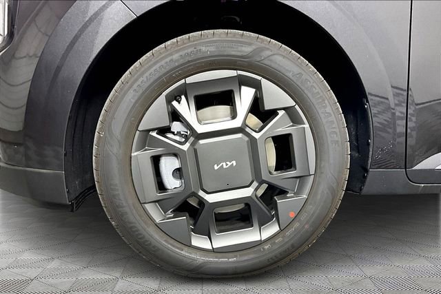 New 2026 Kia Carnival EX image 12