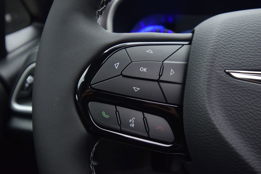 New 2026 Chrysler Pacifica Select w/ S Appearance Package FWD image 25