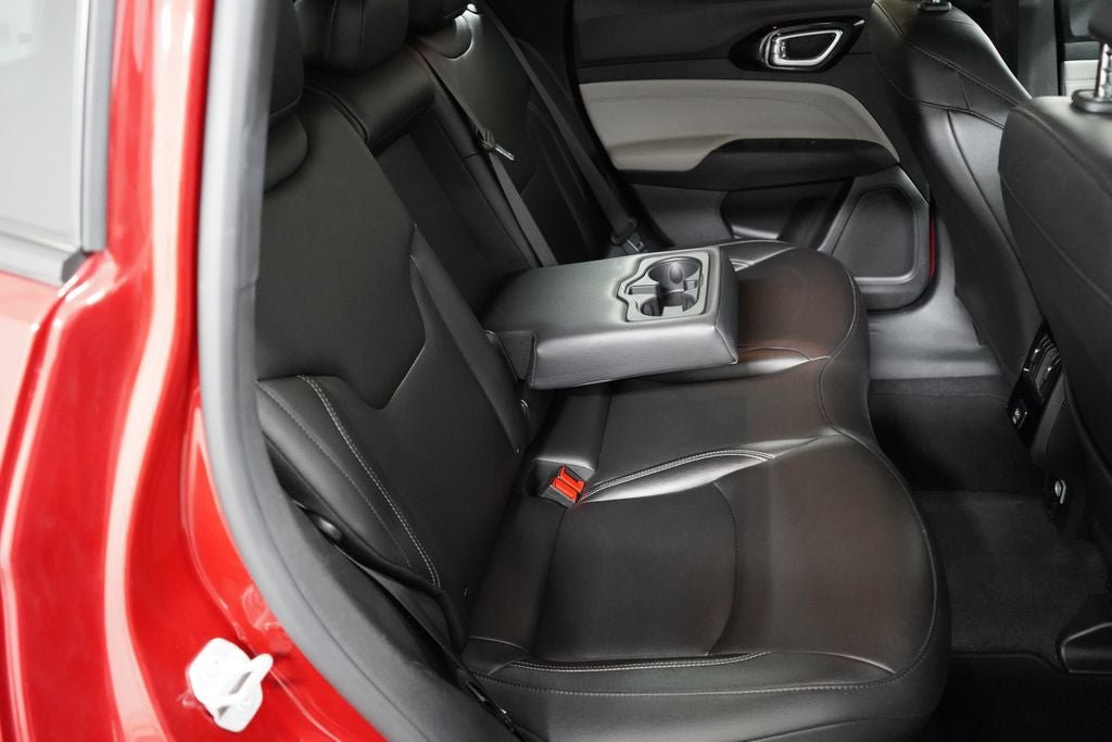 Used 2025 Jeep Compass Limited AWD/4WD image 20