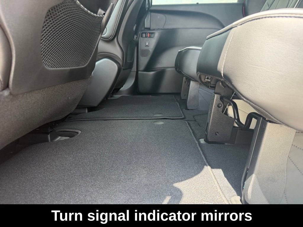New 2027 Chrysler Pacifica Limited FWD image 28