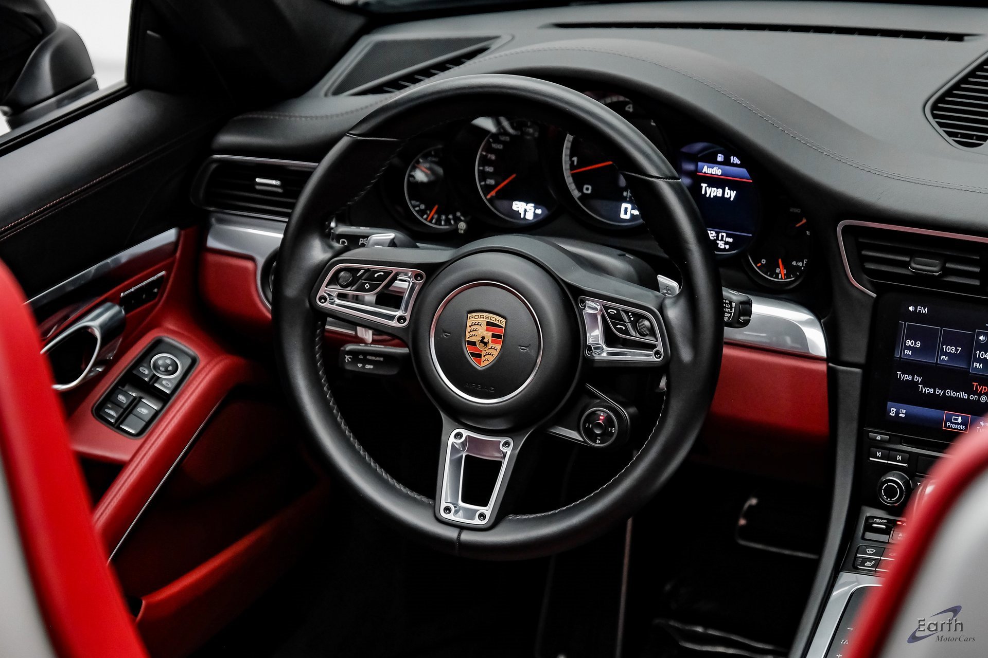 Used 2019 Porsche 911 Turbo image 53