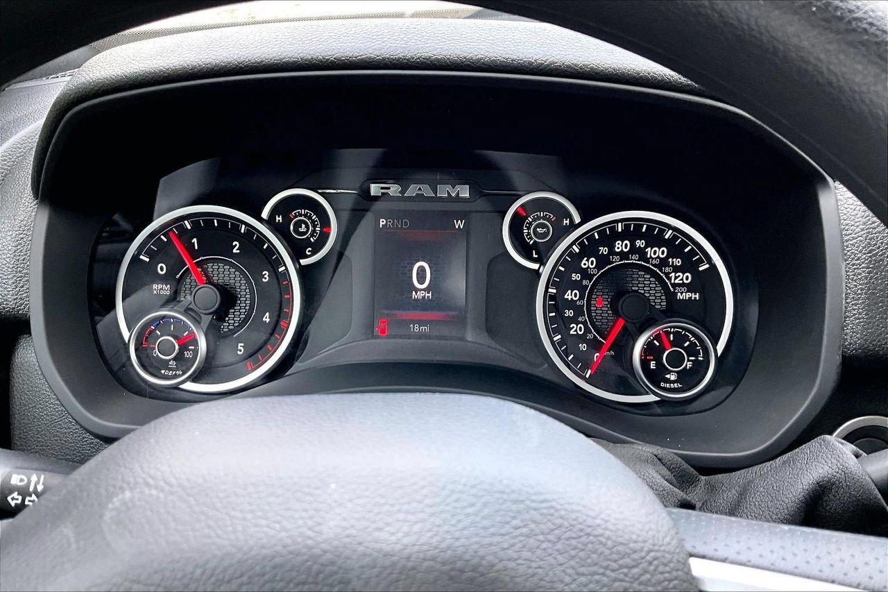 New 2026 RAM 2500 Warlock AWD/4WD image 11