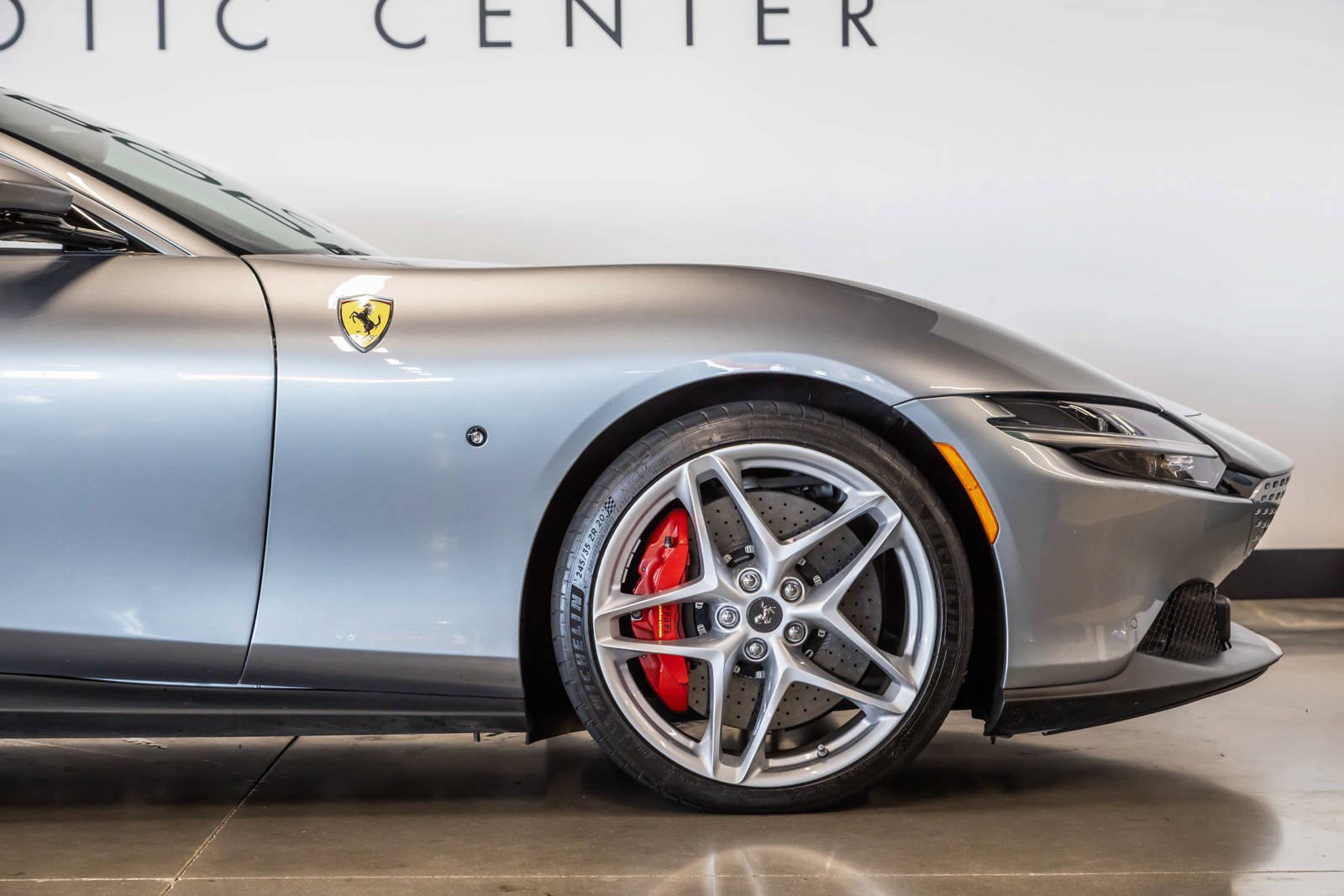 Used 2021 Ferrari Roma RWD image 13