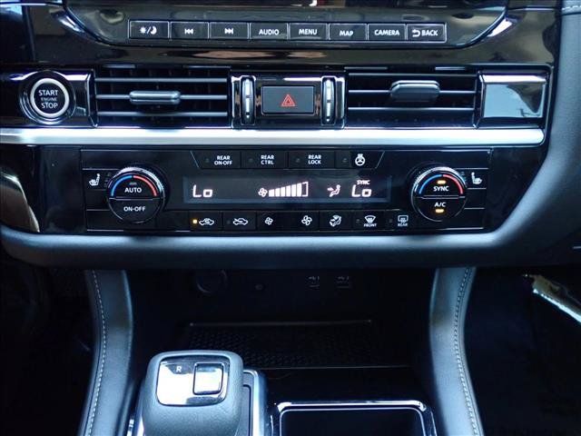 Used 2023 Nissan Pathfinder SL AWD/4WD image 19