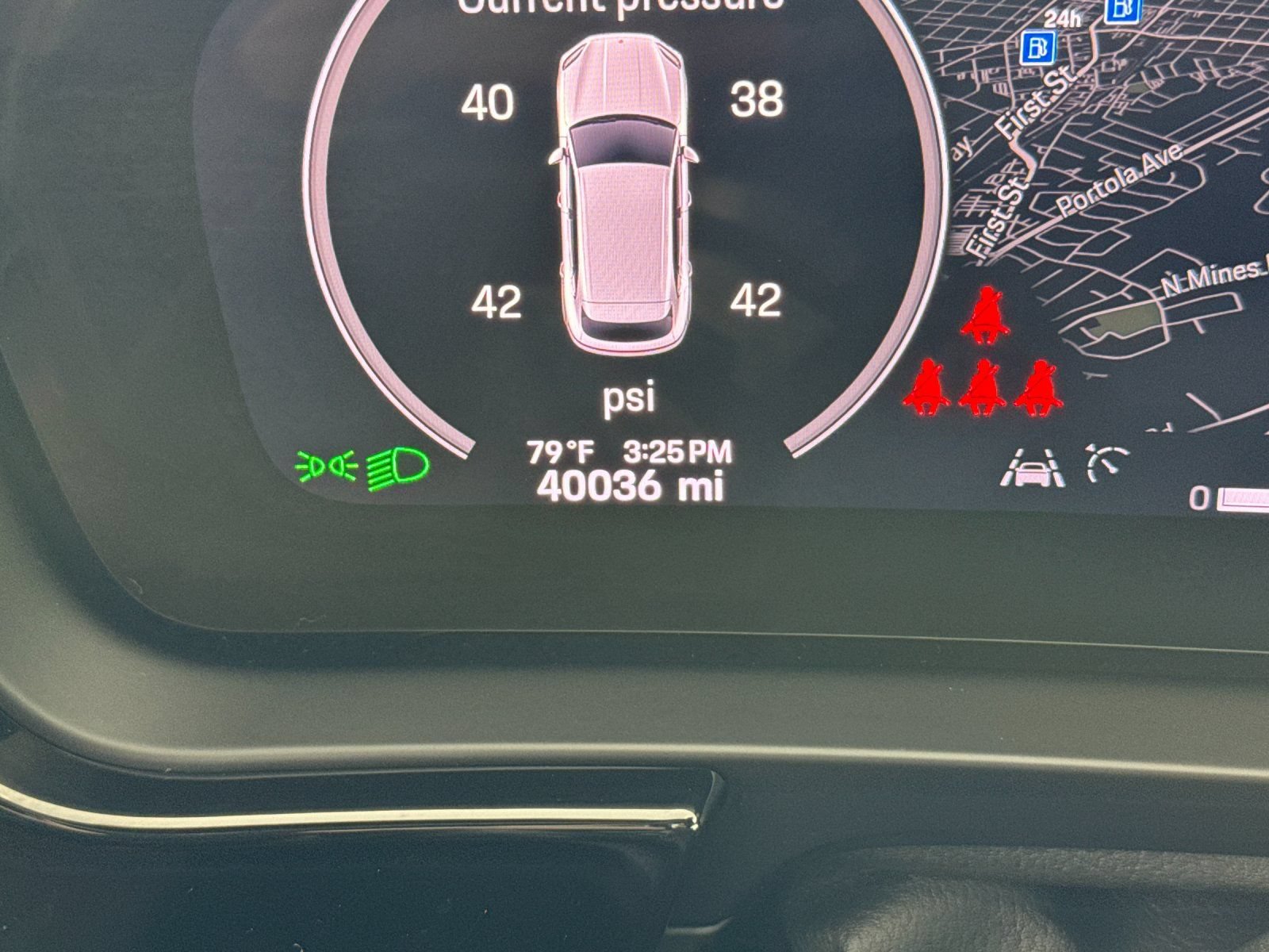 Certified 2024 Porsche Cayenne AWD/4WD image 26
