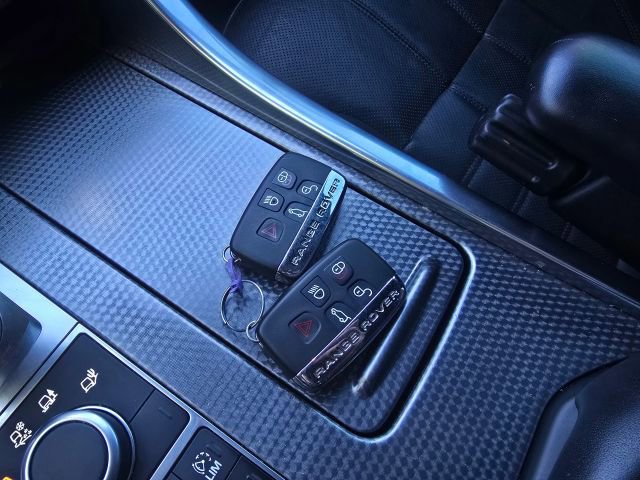 Used 2017 Land Rover Range Rover Sport HSE Dynamic image 39