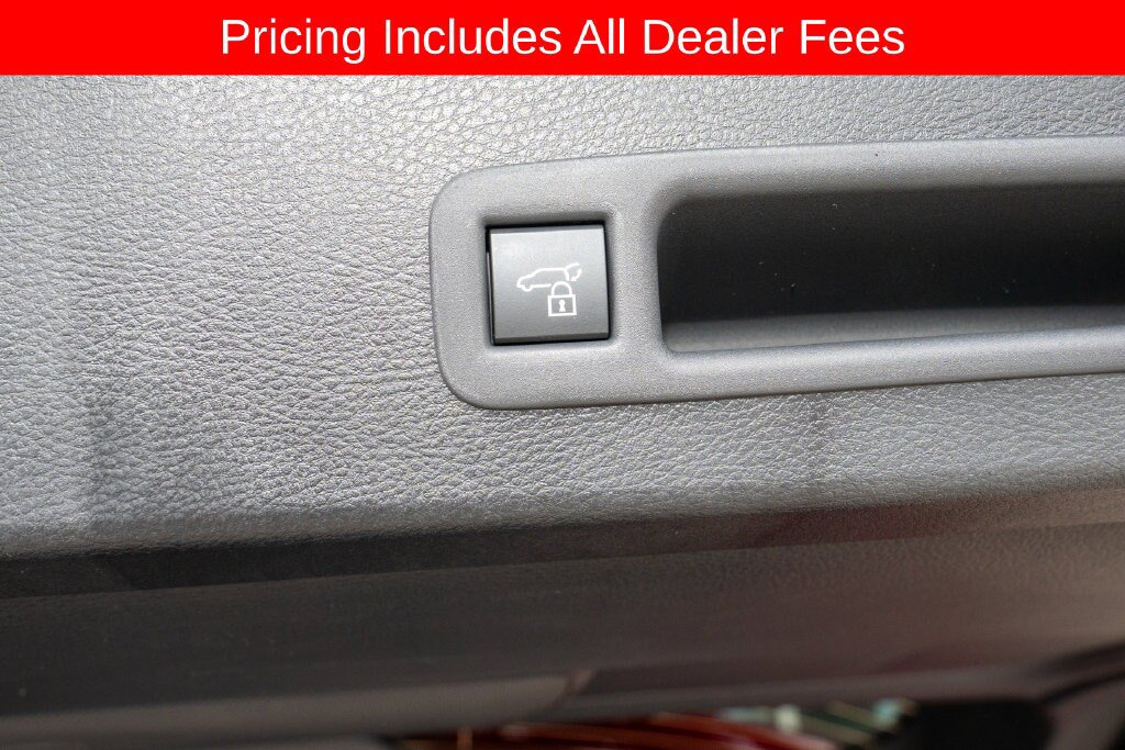 New 2026 Toyota Sienna Limited FWD image 8