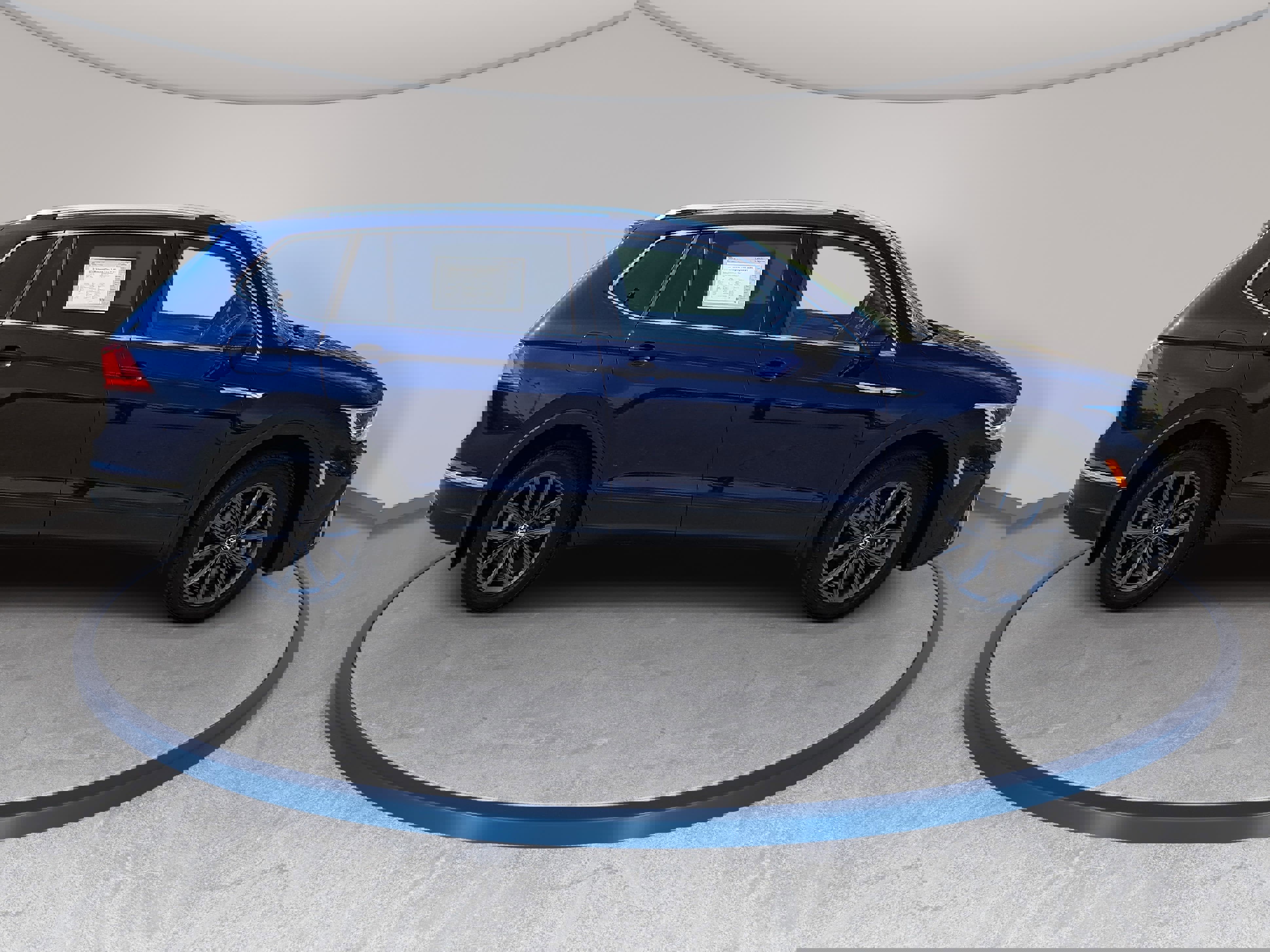 Certified 2023 Volkswagen Tiguan SE image 4