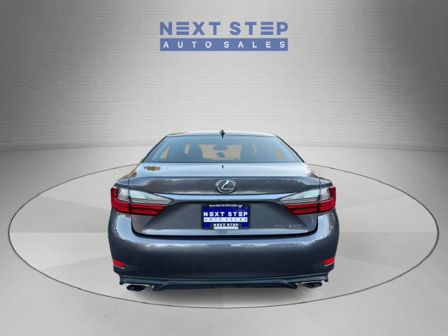 Used 2018 Lexus ES 350 w/ Luxury Package w/Wood Trim FWD image 7