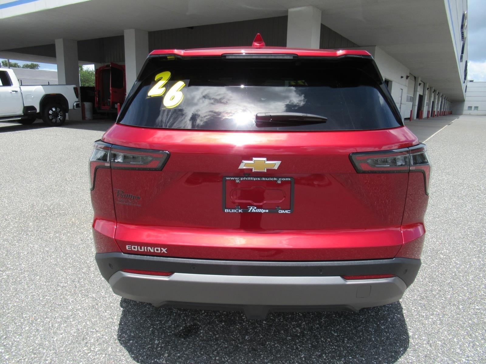 Used 2026 Chevrolet Equinox LT FWD image 6