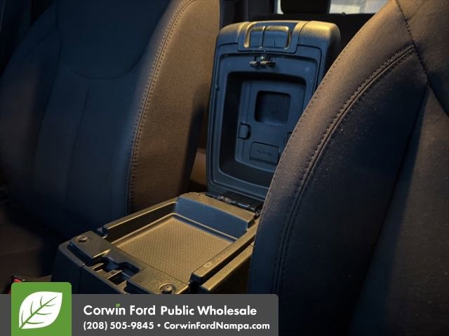 Used 2015 Jeep Wrangler Sport w/ Connectivity Group image 23