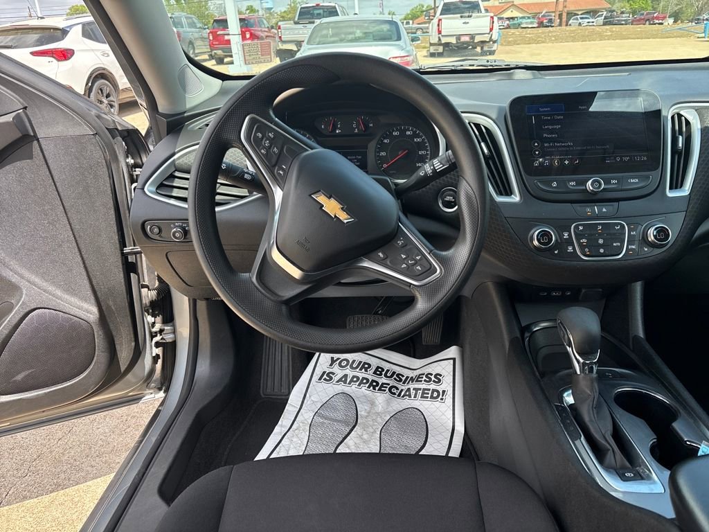 Used 2024 Chevrolet Malibu LT image 14