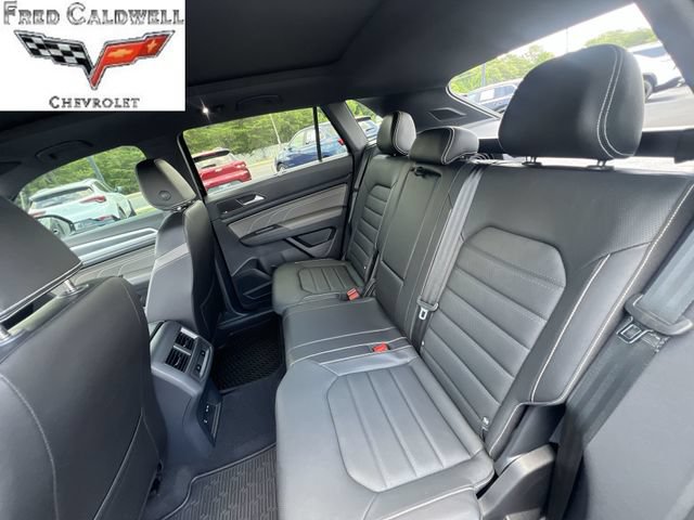 Used 2023 Volkswagen Atlas Cross Sport SEL Premium R-Line AWD/4WD image 31