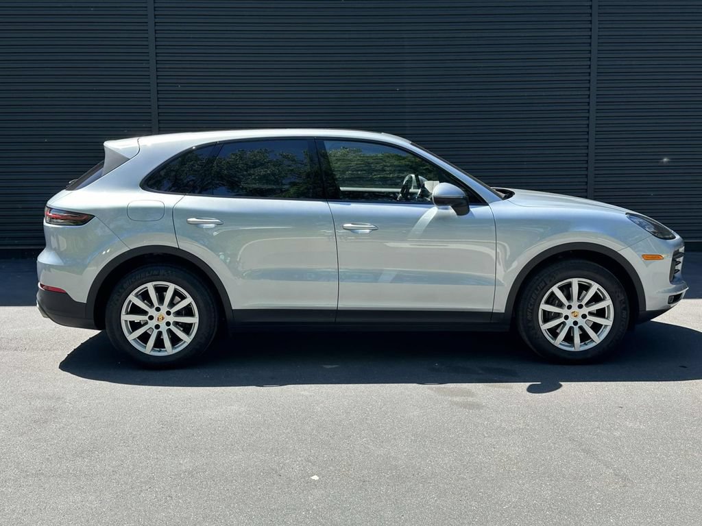Used 2020 Porsche Cayenne AWD/4WD image 6