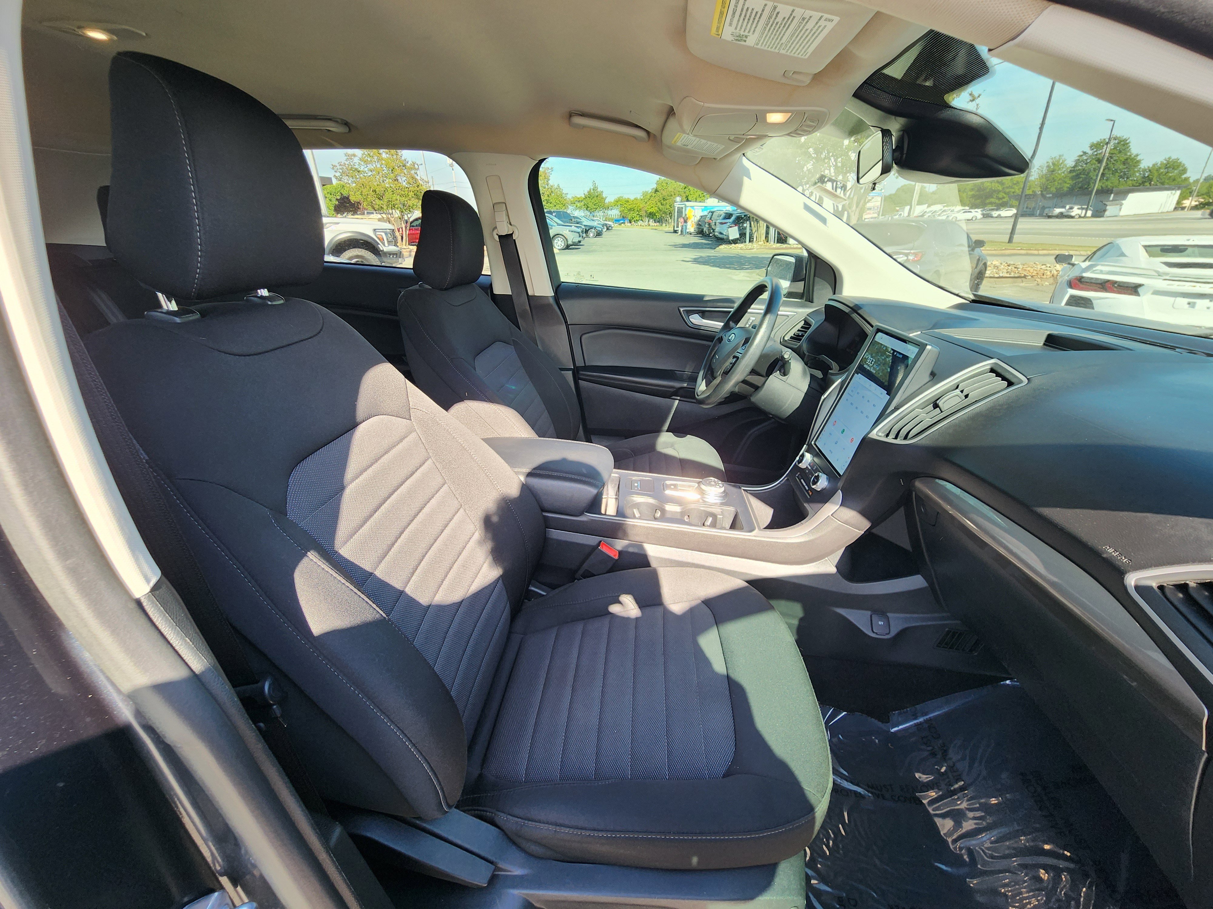 Used 2022 Ford Edge SE AWD/4WD image 12
