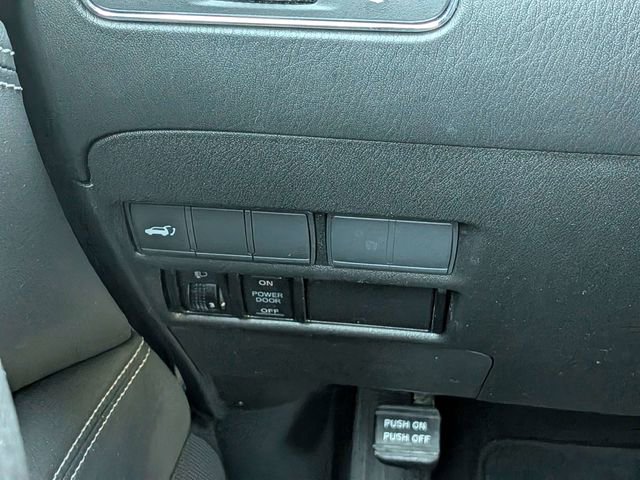 Used 2017 Nissan Armada SL image 25