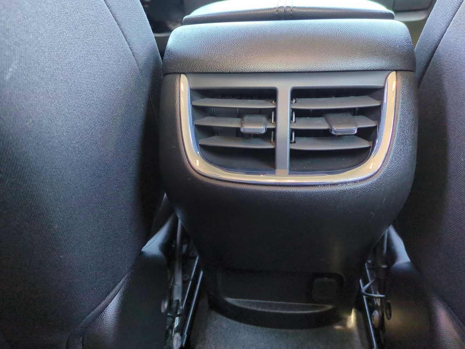 Used 2023 Chevrolet Malibu LT image 21