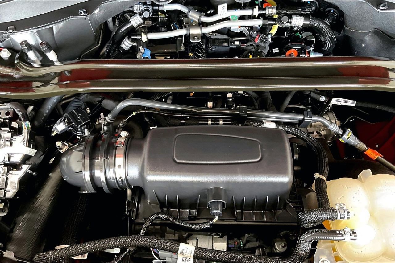 Certified 2024 Ford Explorer Limited w/ Limited Technology Package image 32