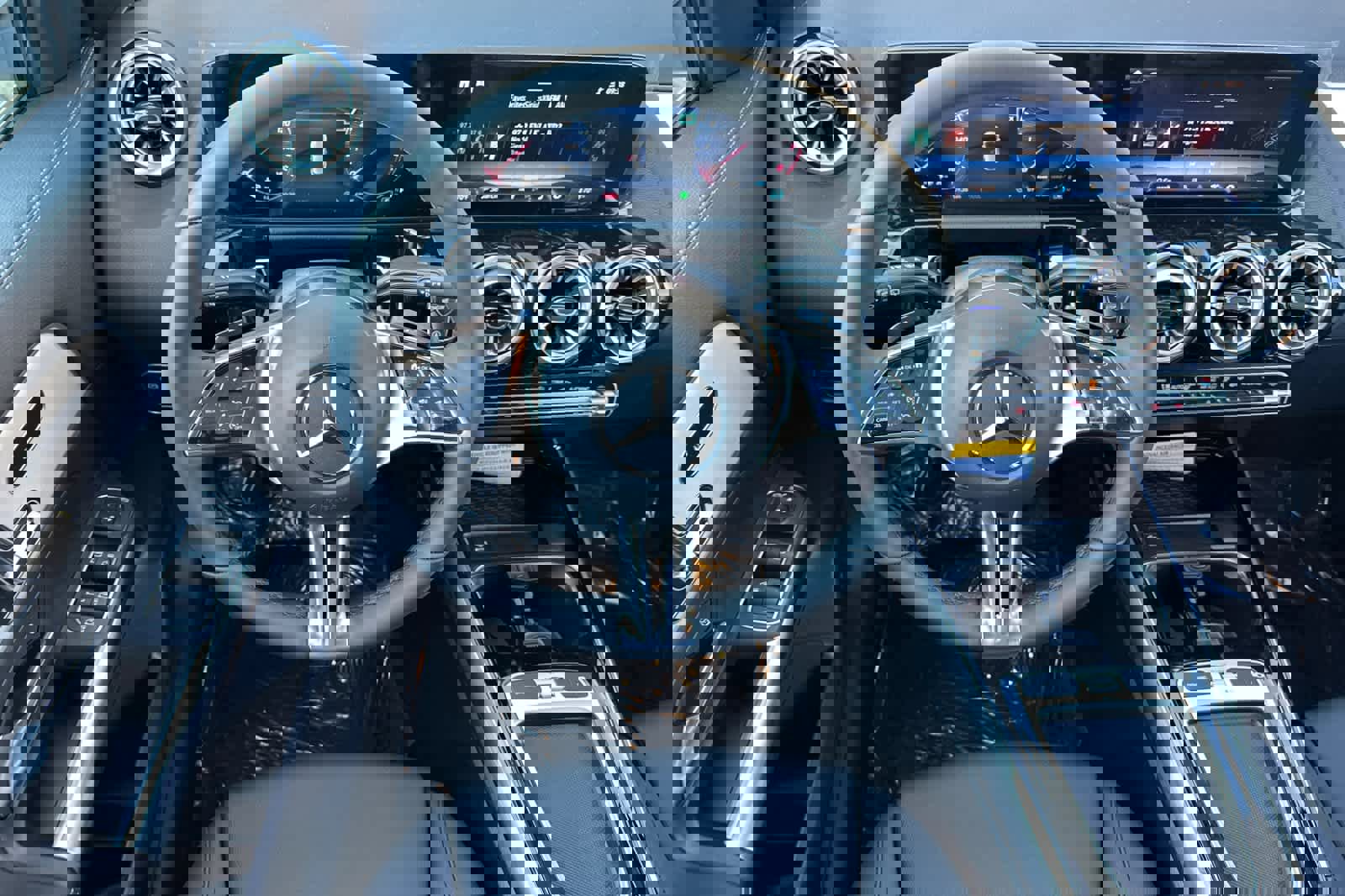 New 2026 Mercedes-Benz GLA 250 4MATIC image 13