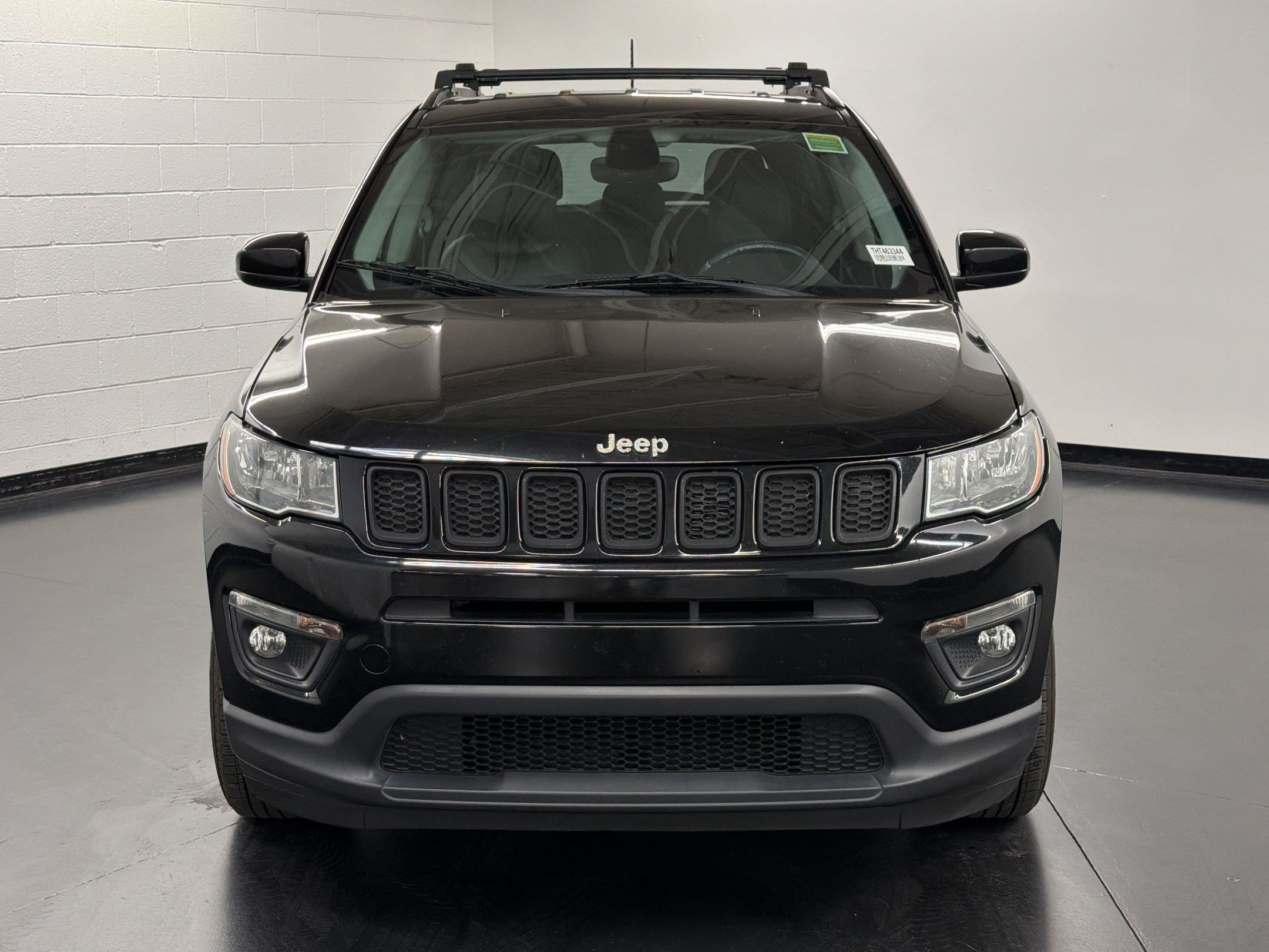 Used 2017 Jeep Compass Latitude w/ Safe & Security Group FWD image 6