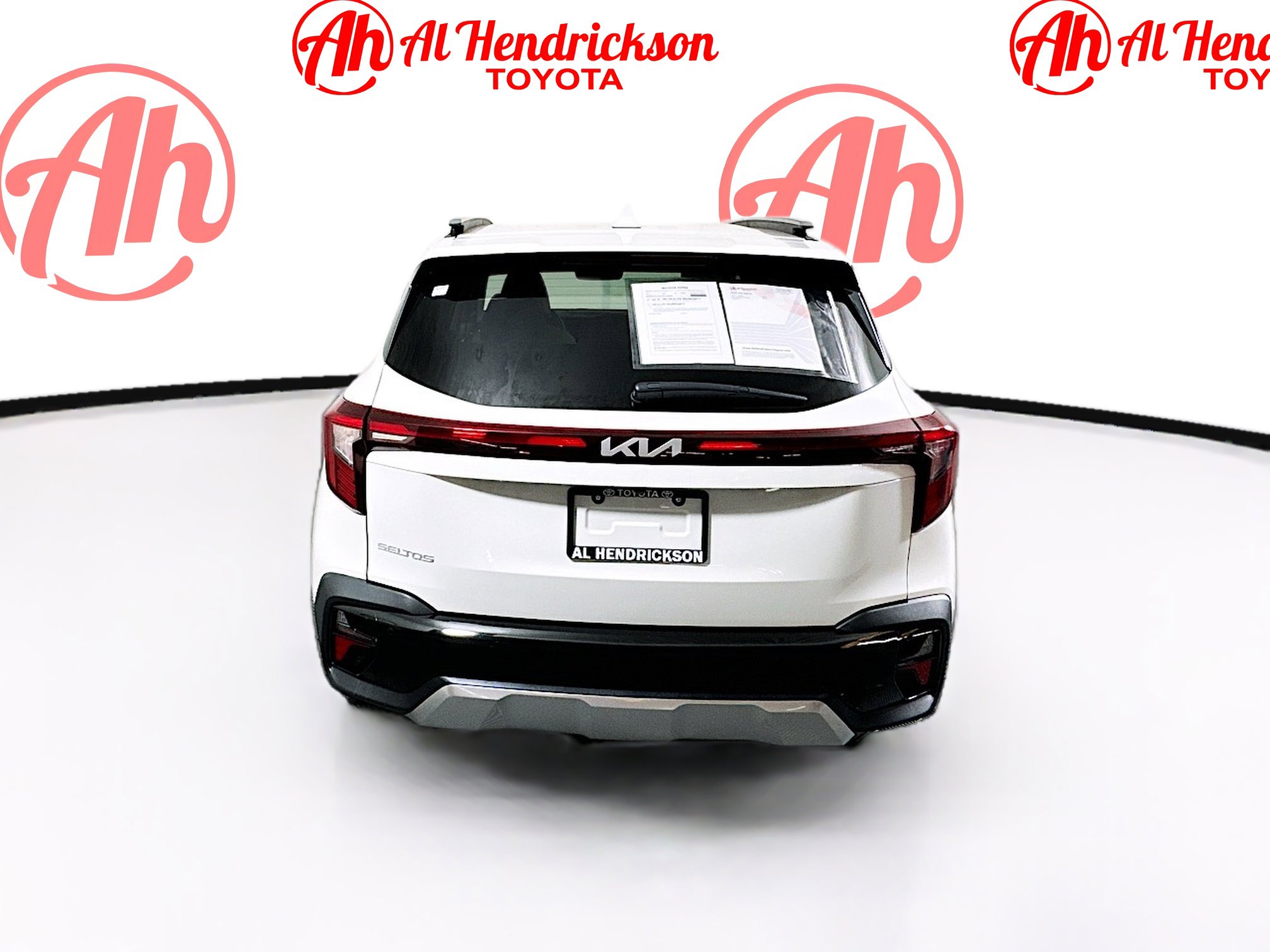 Used 2025 Kia Seltos EX w/ EX Sunroof Package image 4