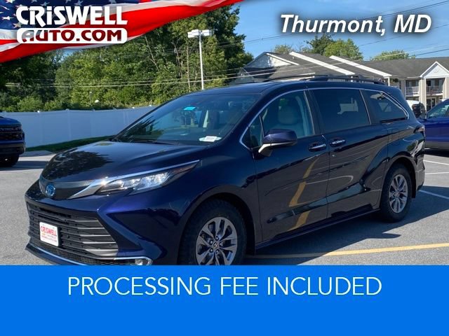 Used 2023 Toyota Sienna XLE