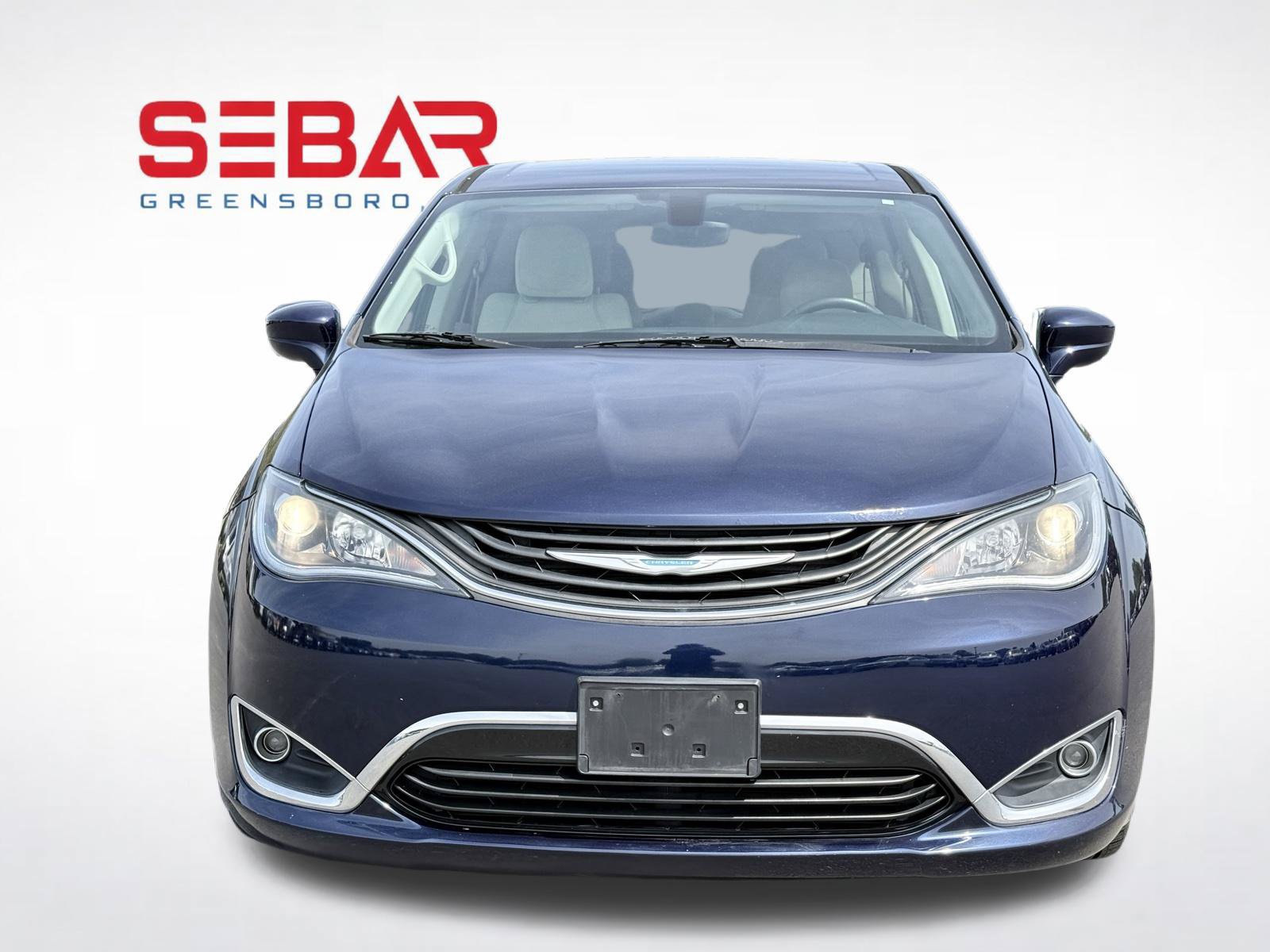 Used 2018 Chrysler Pacifica Touring Plus FWD image 7