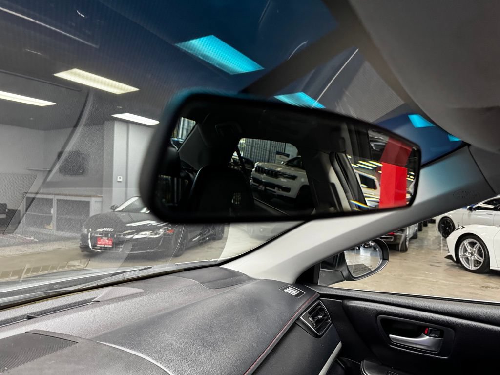 Used 2017 Toyota Camry SE FWD image 28