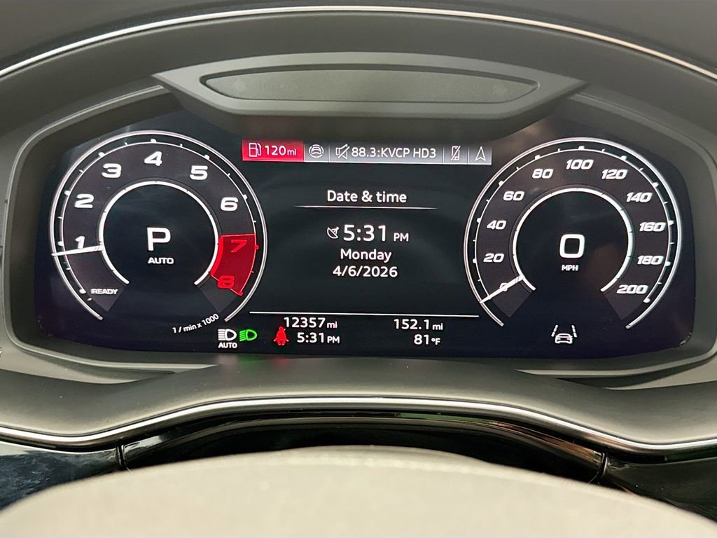 Used 2024 Audi RS Q8 image 33