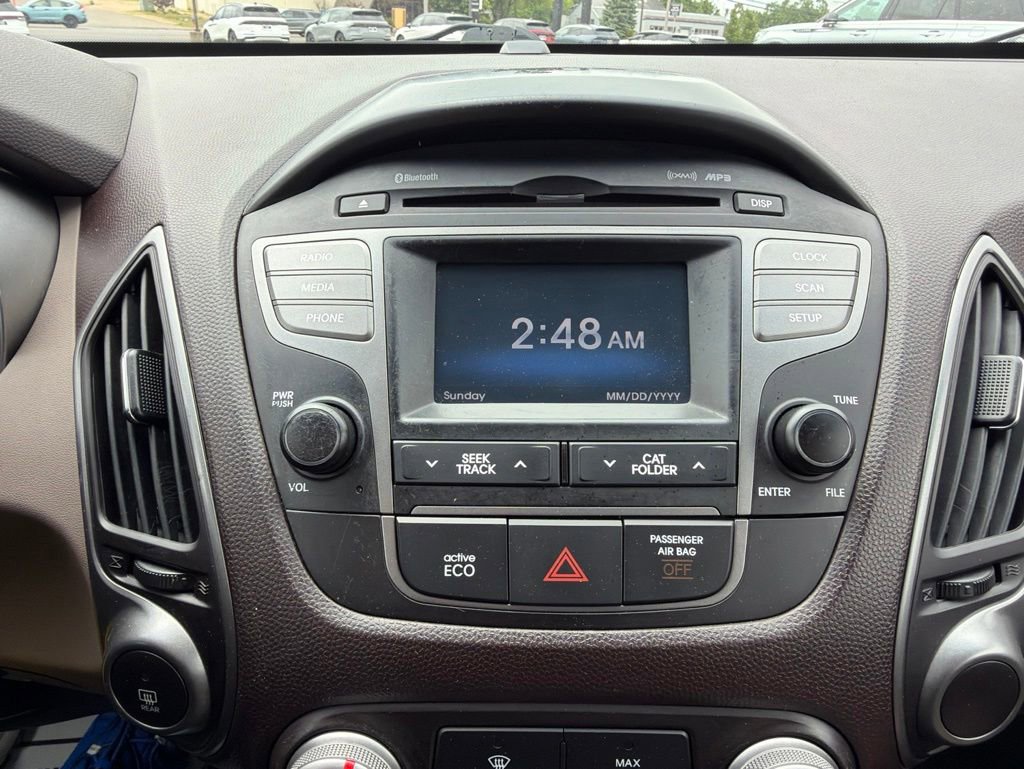 Used 2015 Hyundai Tucson SE AWD/4WD image 32
