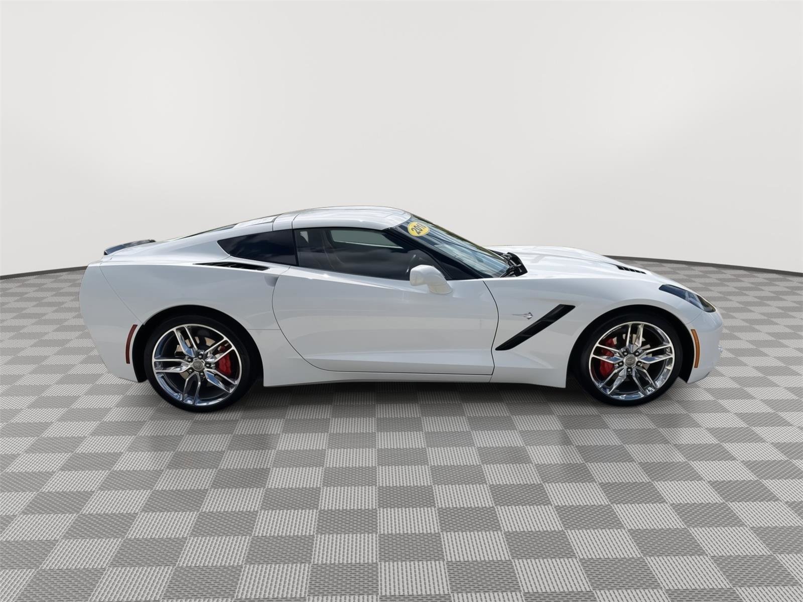 Used 2018 Chevrolet Corvette Stingray Coupe w/ Battery Protection Package RWD image 9